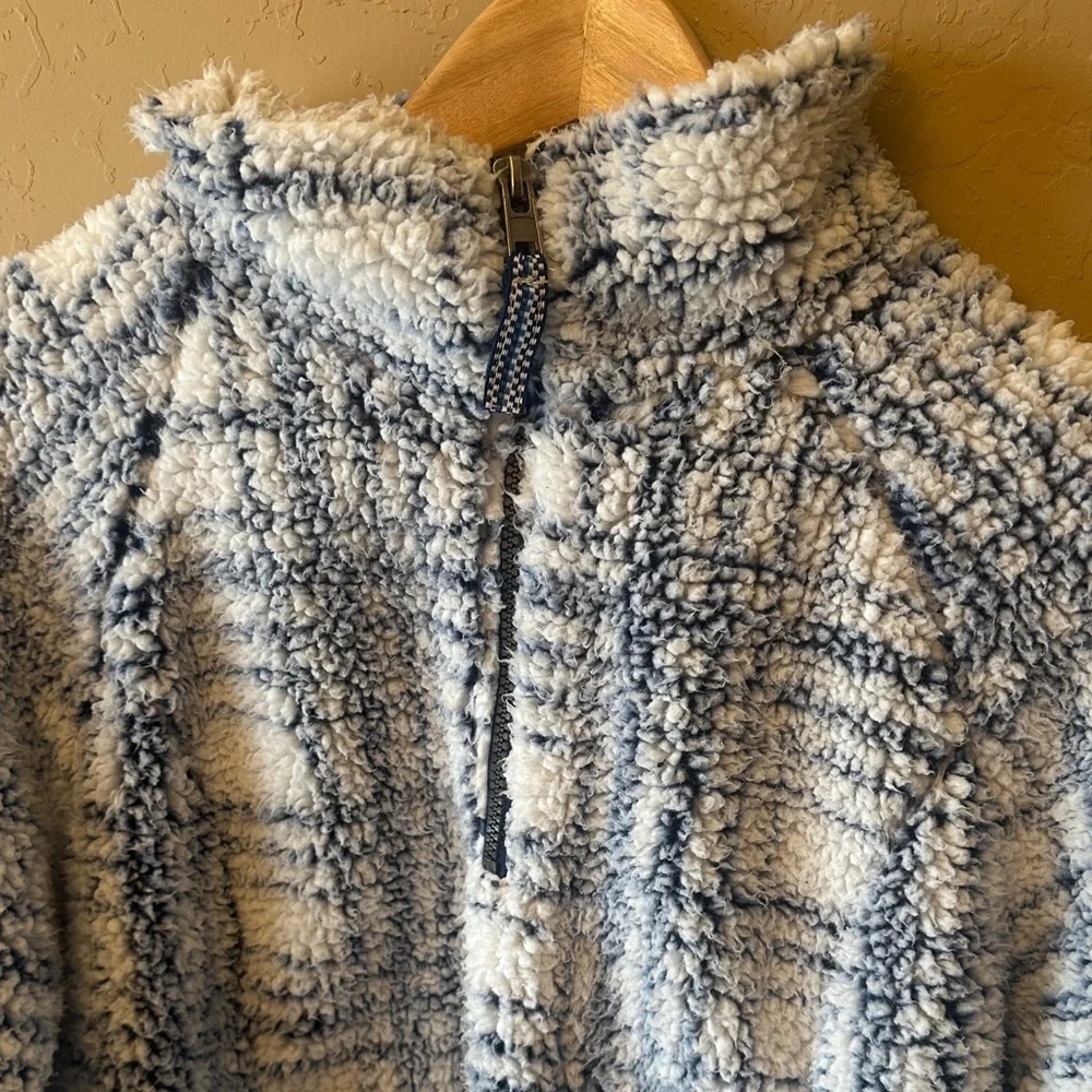 Cozy Blue and White Women's Sweater - Picture 5 of 5